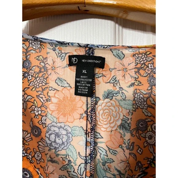 New Directions Womens XL Floral Patchwork Babydoll Blouse V-Neck Boho Lace Trim - Picture 4 of 7